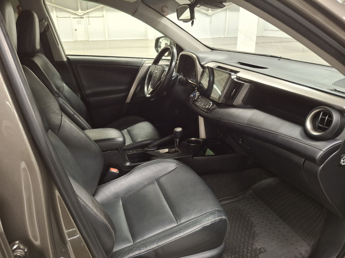 Toyota RAV4 б/у, 2013, Автоматическая. Фото: #10