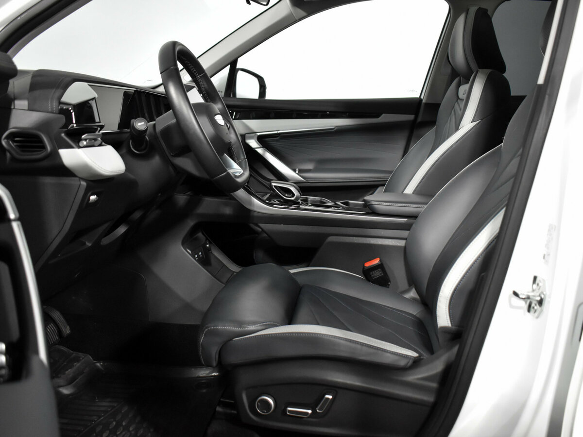 Geely Atlas б/у, 2024, Автоматическая. Фото: #10