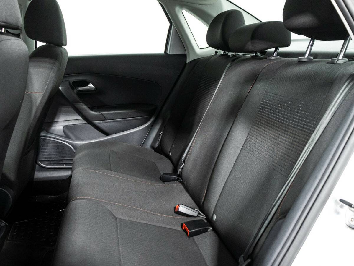 Volkswagen Polo б/у, 2017, Автоматическая. Фото: #9