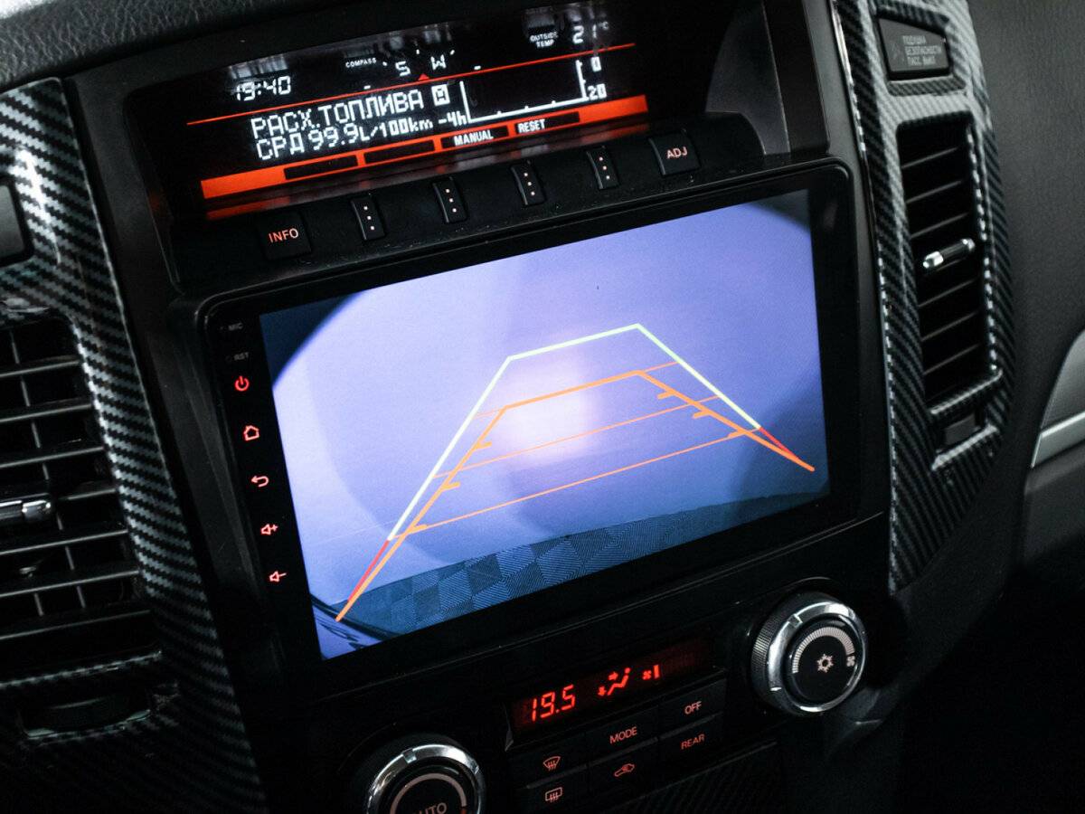 Mitsubishi Pajero б/у, 2015, Автоматическая. Фото: #13