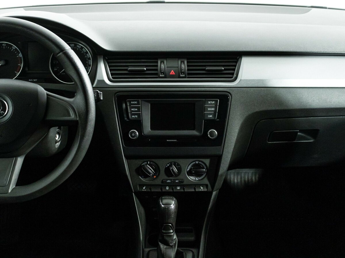 Skoda Rapid б/у, 2015, Автоматическая. Фото: #13