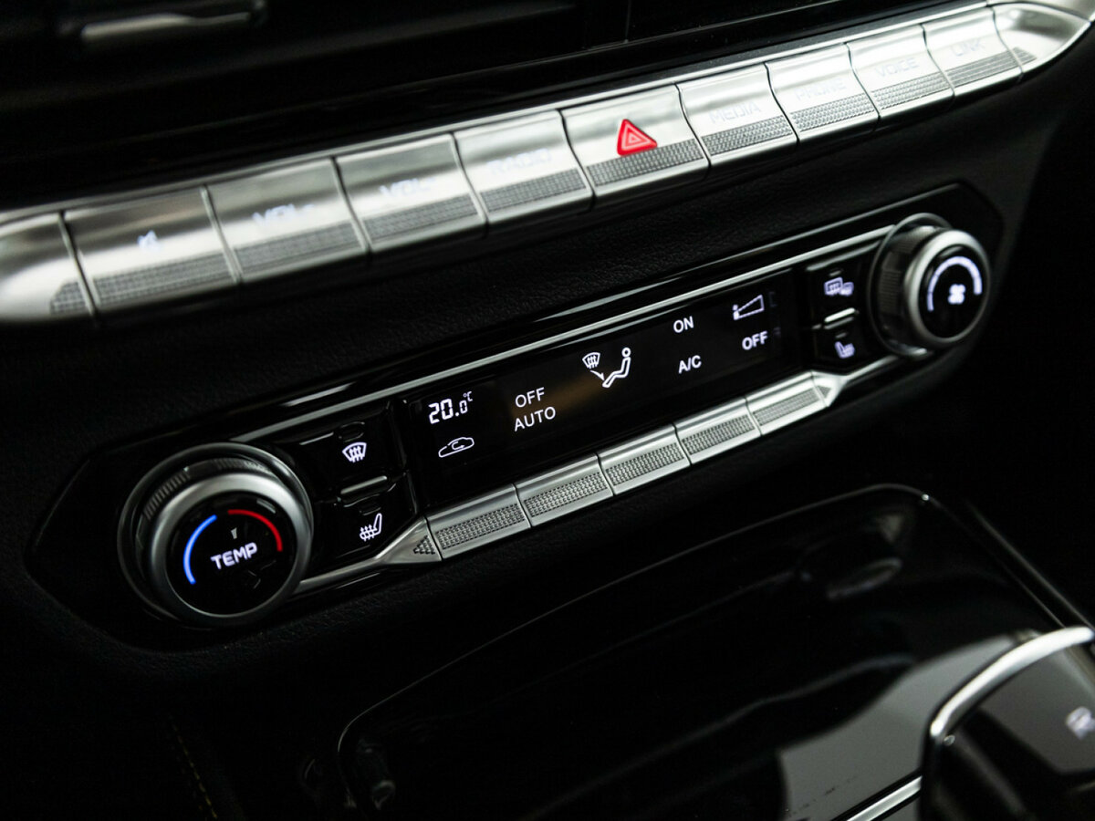 FAW Bestune T77 б/у, 2023, Роботизированная. Фото: #13