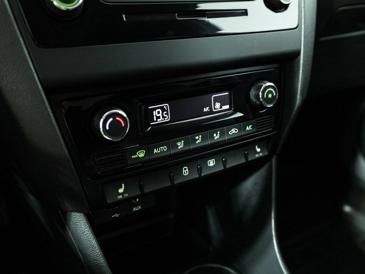 Skoda Rapid б/у, 2016, Роботизированная. Фото: #14