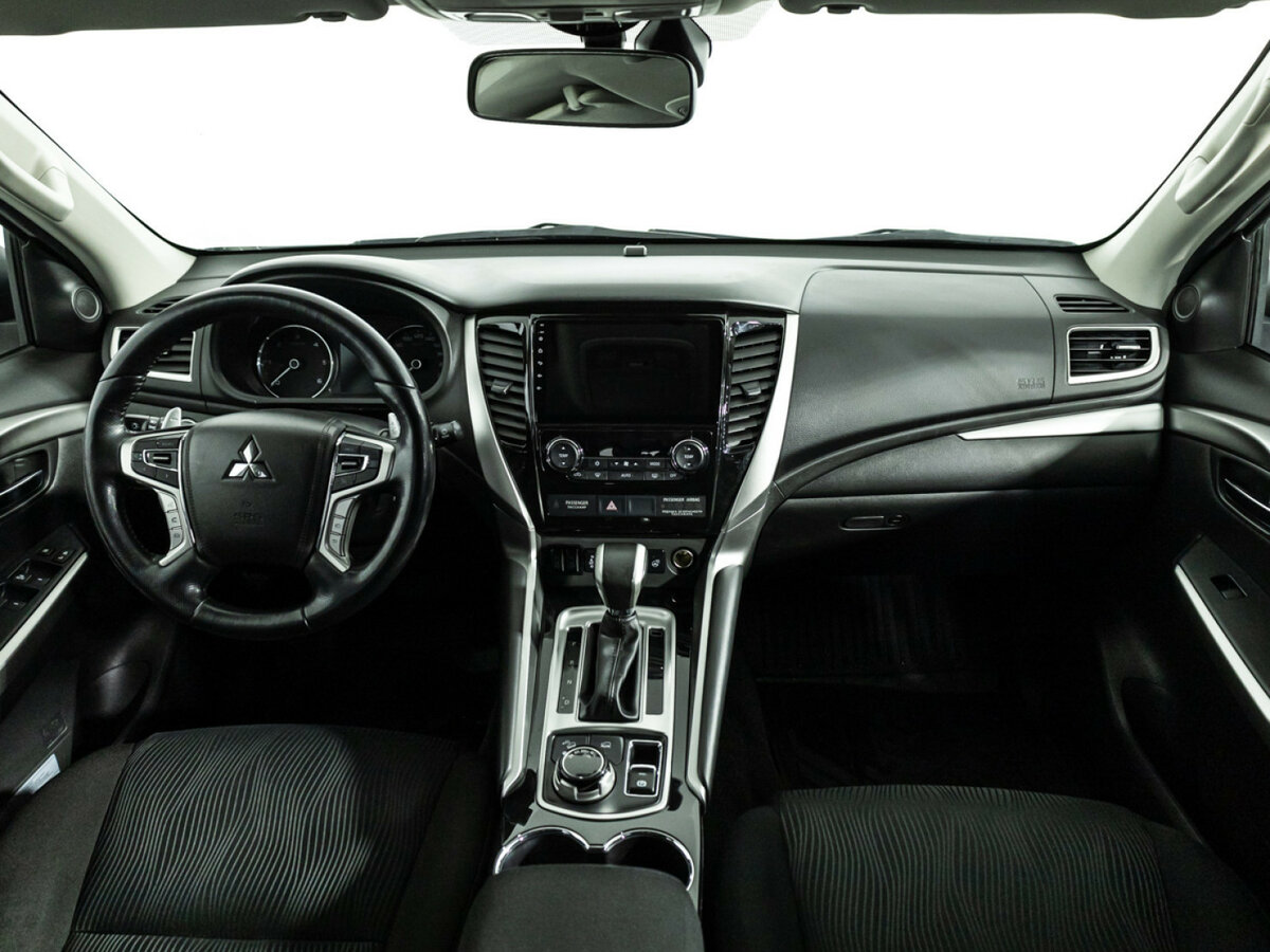 Mitsubishi Pajero Sport б/у, 2018, Автоматическая. Фото: #10