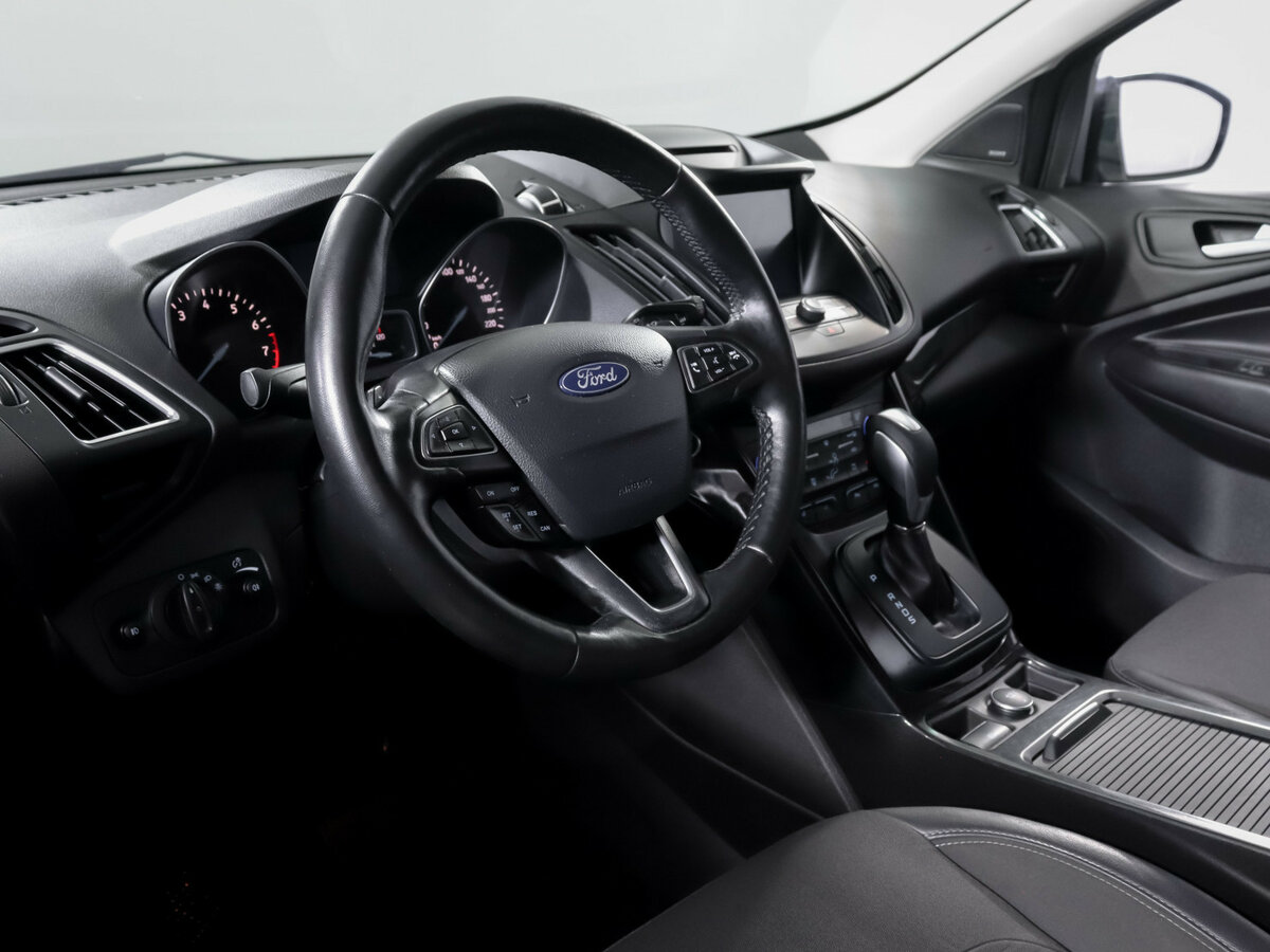 Ford Kuga б/у, 2017, Автоматическая. Фото: #12