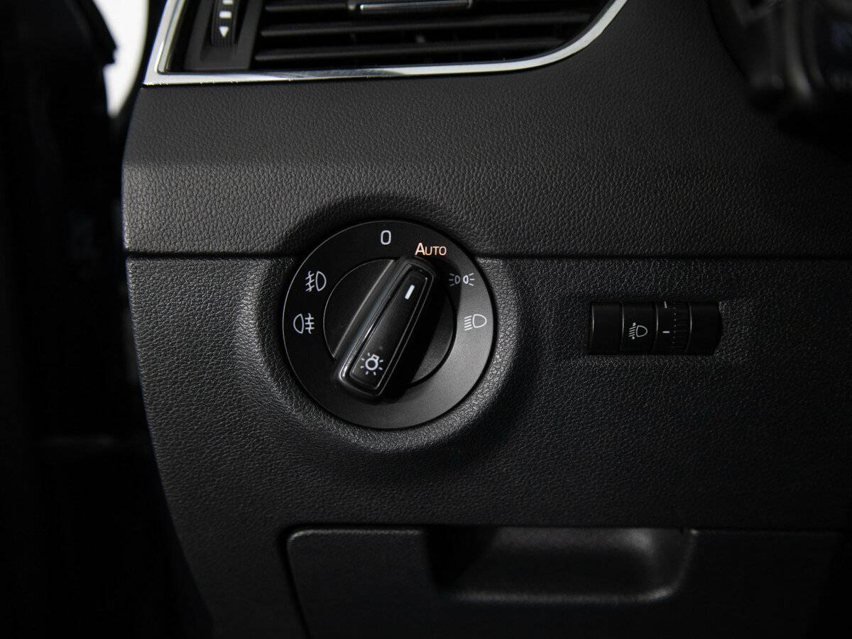 Skoda Octavia б/у, 2014, Механическая. Фото: #12