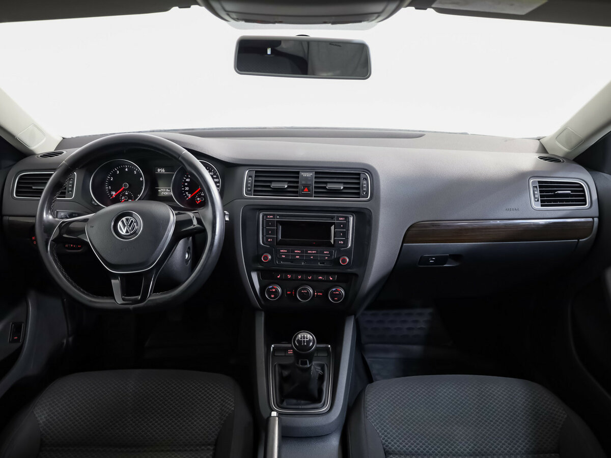 Volkswagen Jetta б/у, 2015, Механическая. Фото: #7