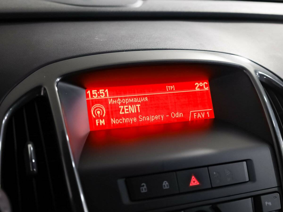 Опель Астра б/у, 2012, Механическая. Фото: #13