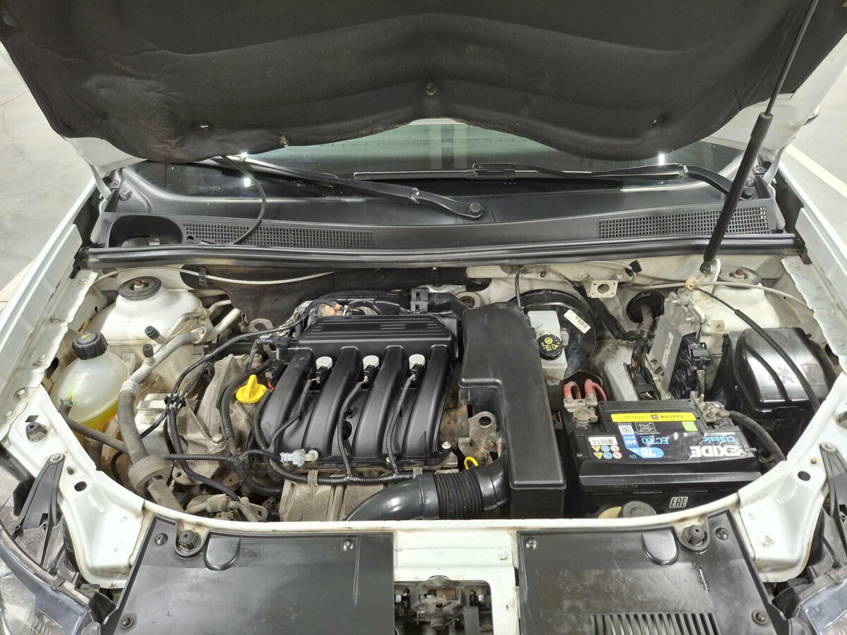 Рено Логан б/у, 2017, Автоматическая. Фото: #8