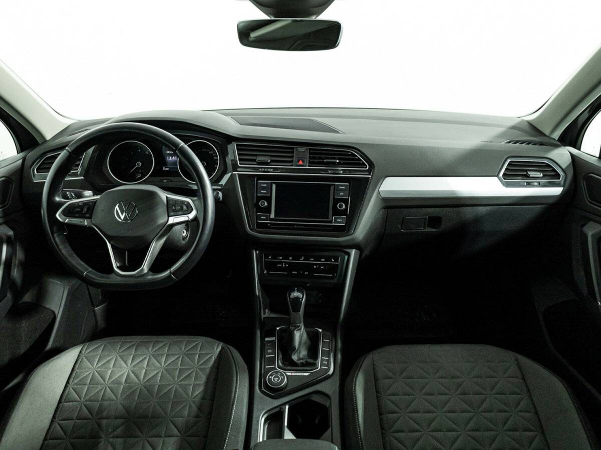 Volkswagen Tiguan б/у, 2021, Роботизированная. Фото: #12