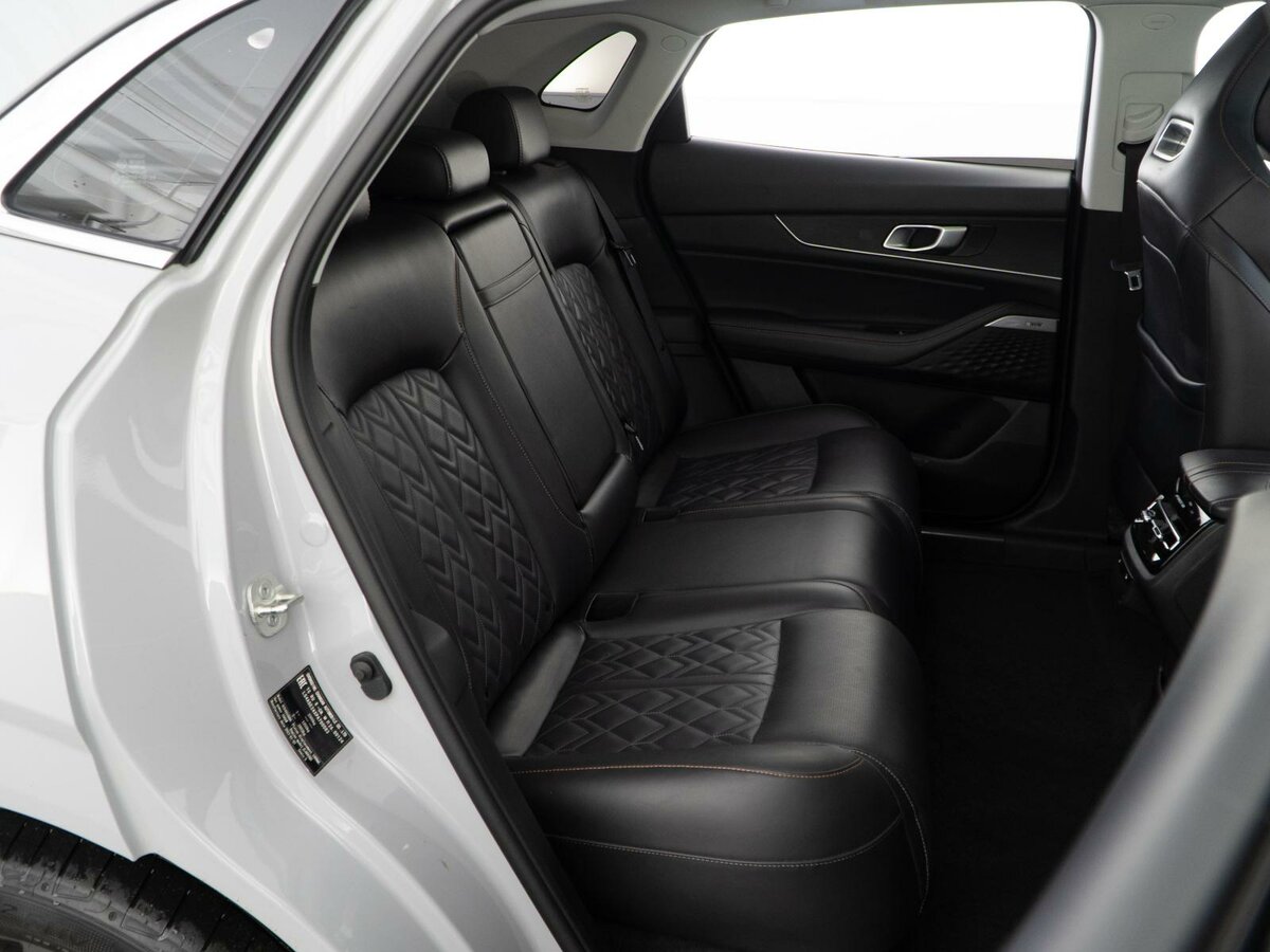 Чанган УНИ-К б/у, 2023, Автоматическая. Фото: #5