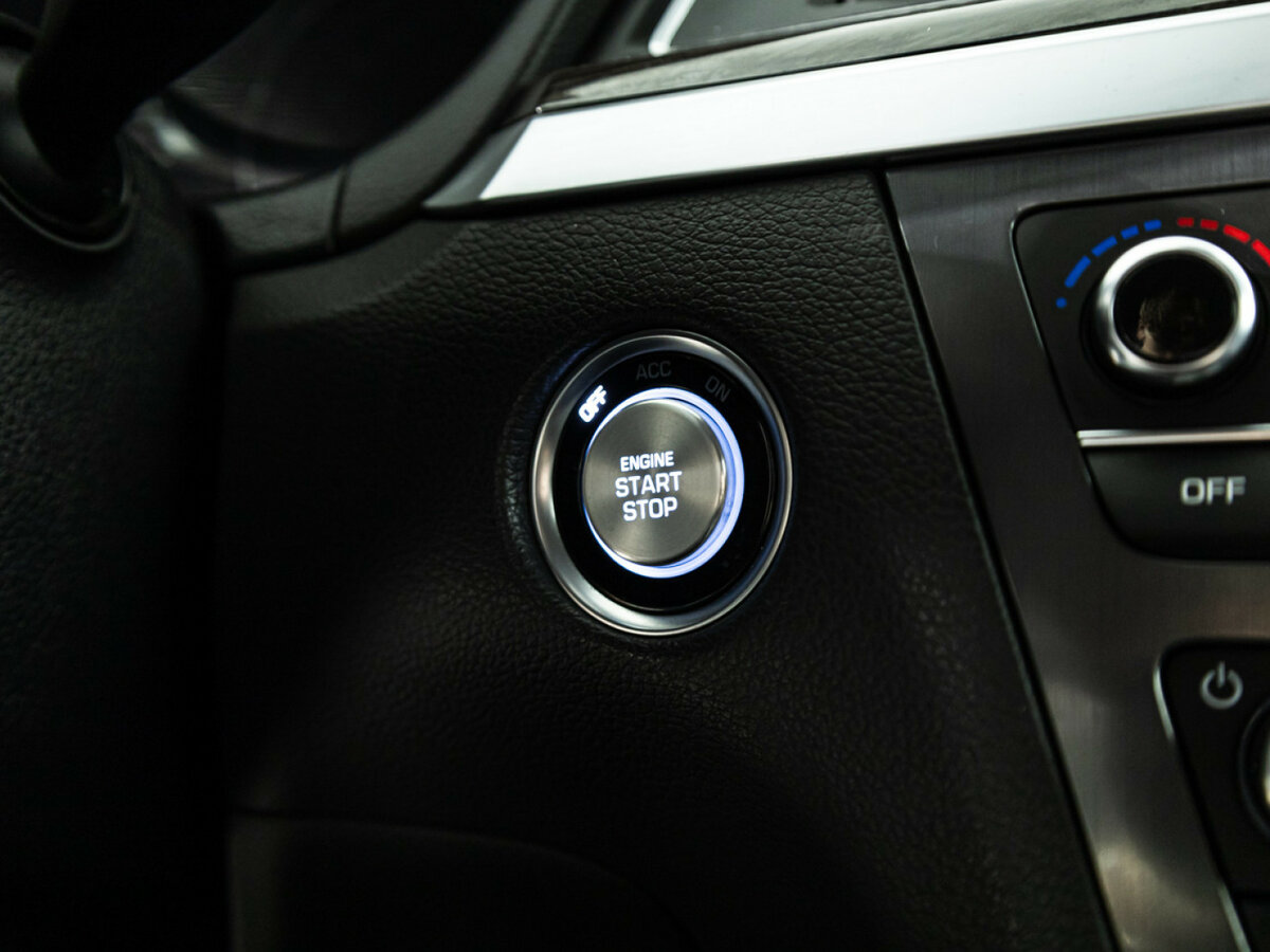 Hyundai Genesis б/у, 2015, Автоматическая. Фото: #23