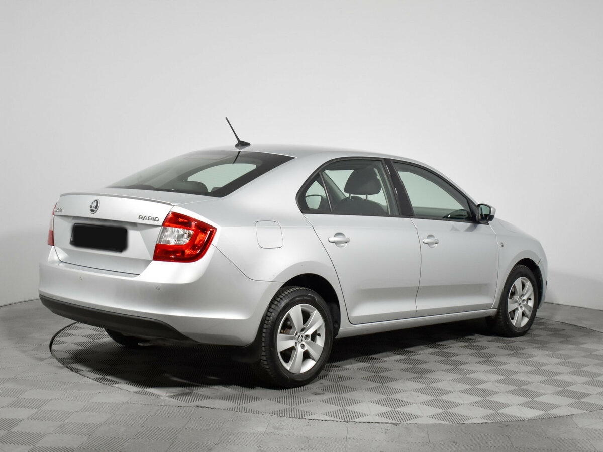 Skoda Rapid б/у, 2017, Роботизированная. Фото: #4