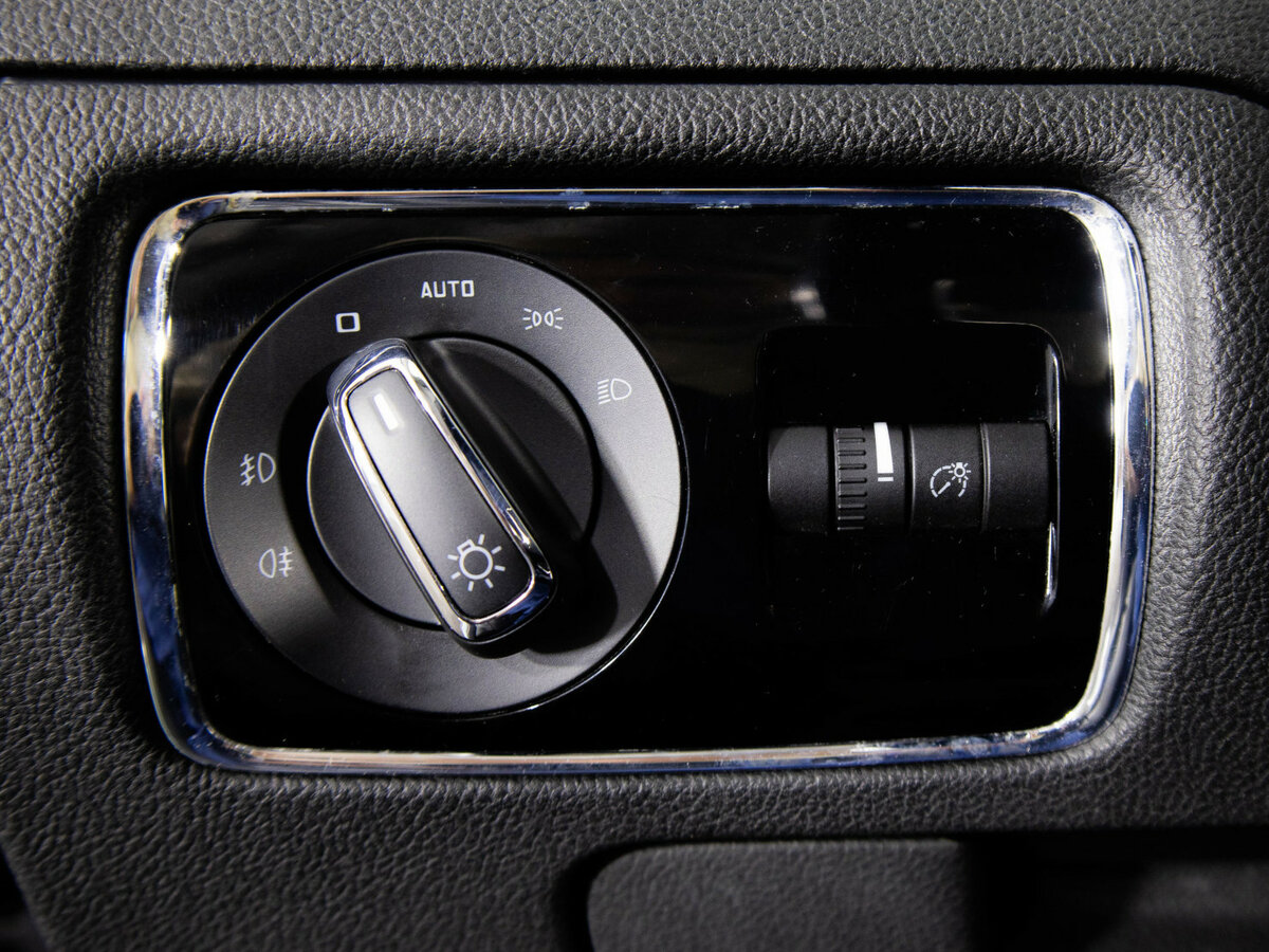 Skoda Superb б/у, 2014, Роботизированная. Фото: #12