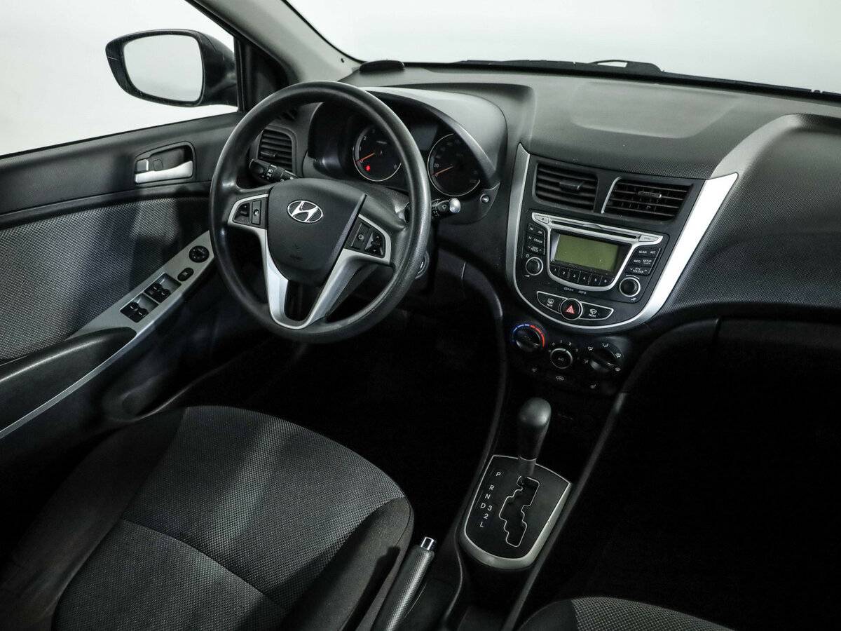 Hyundai Solaris б/у, 2013, Автоматическая. Фото: #7