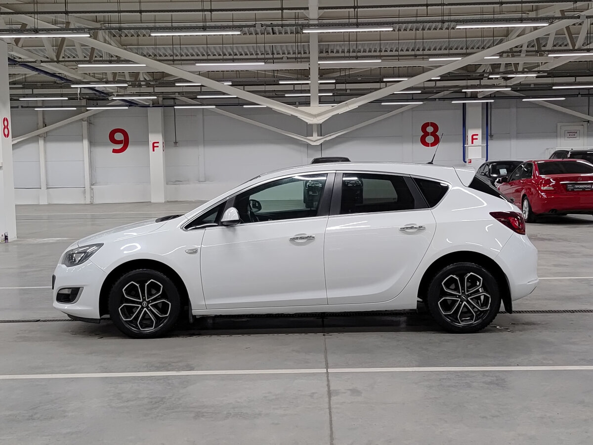 Opel Astra б/у, 2013, Механическая. Фото: #7