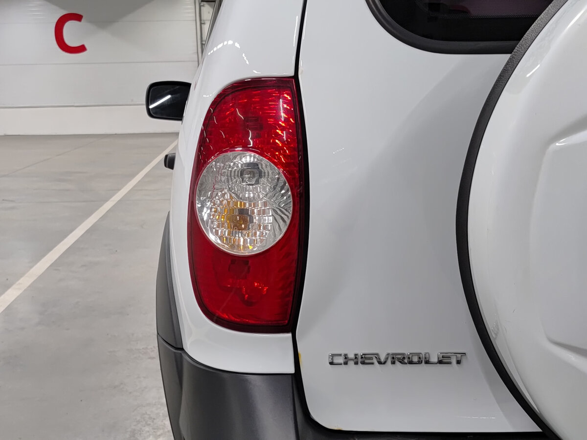 Chevrolet Niva б/у, 2017, Механическая. Фото: #8