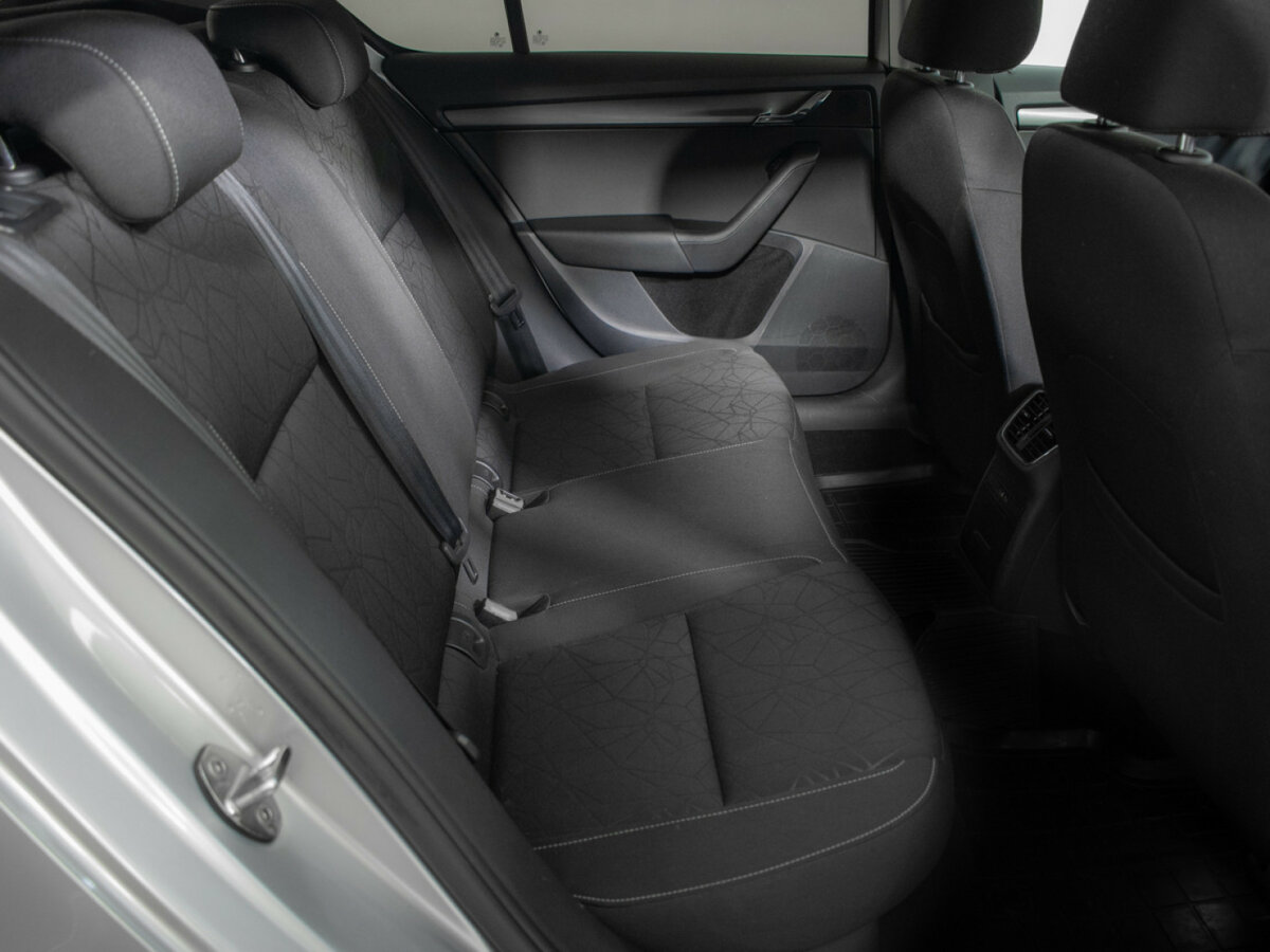 Шкода Октавия б/у, 2018, Роботизированная. Фото: #9