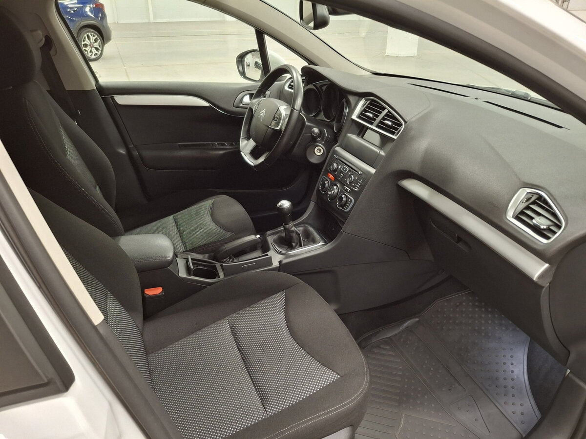 Citroen C4 б/у, 2013, Механическая. Фото: #10