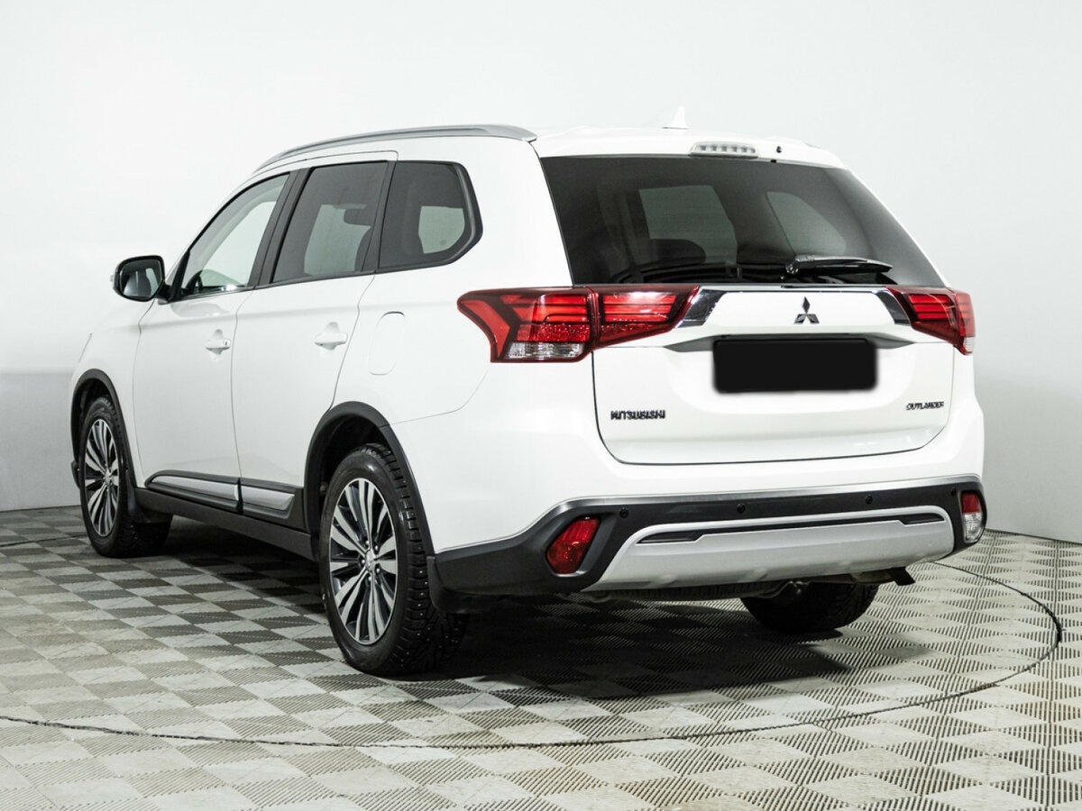 Mitsubishi Outlander б/у, 2018, Вариатор. Фото: #5