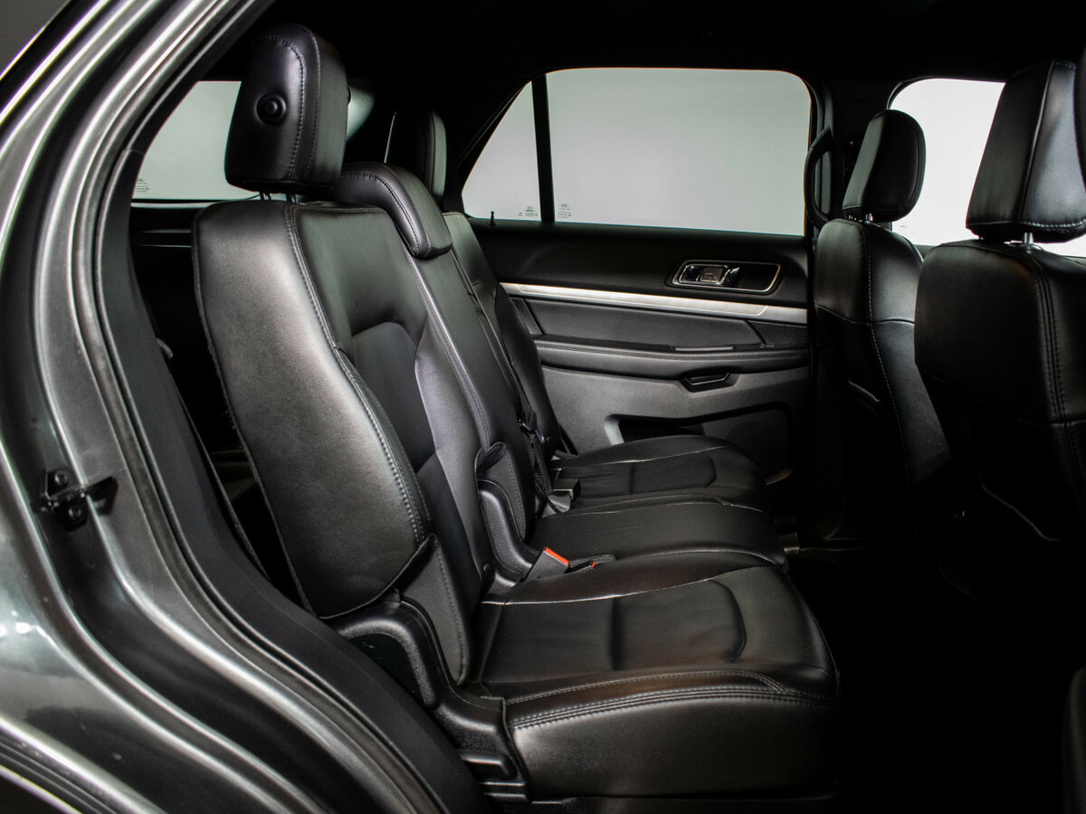 Ford Explorer б/у, 2018, Автоматическая. Фото: #9