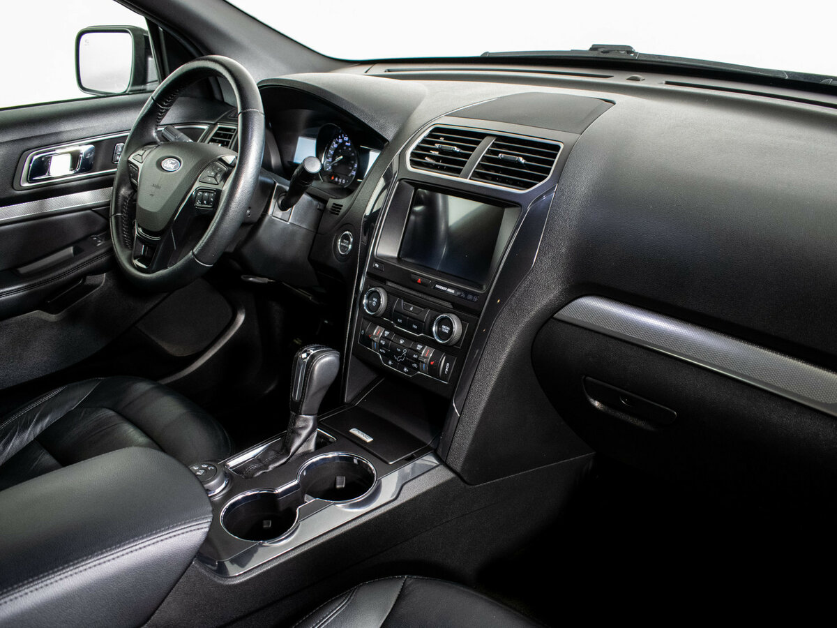 Ford Explorer б/у, 2018, Автоматическая. Фото: #10