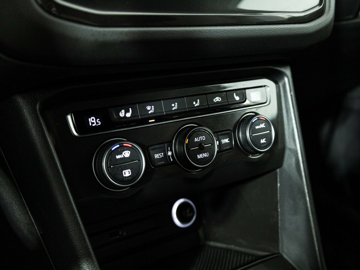 Volkswagen Tiguan б/у, 2017, Роботизированная. Фото: #11