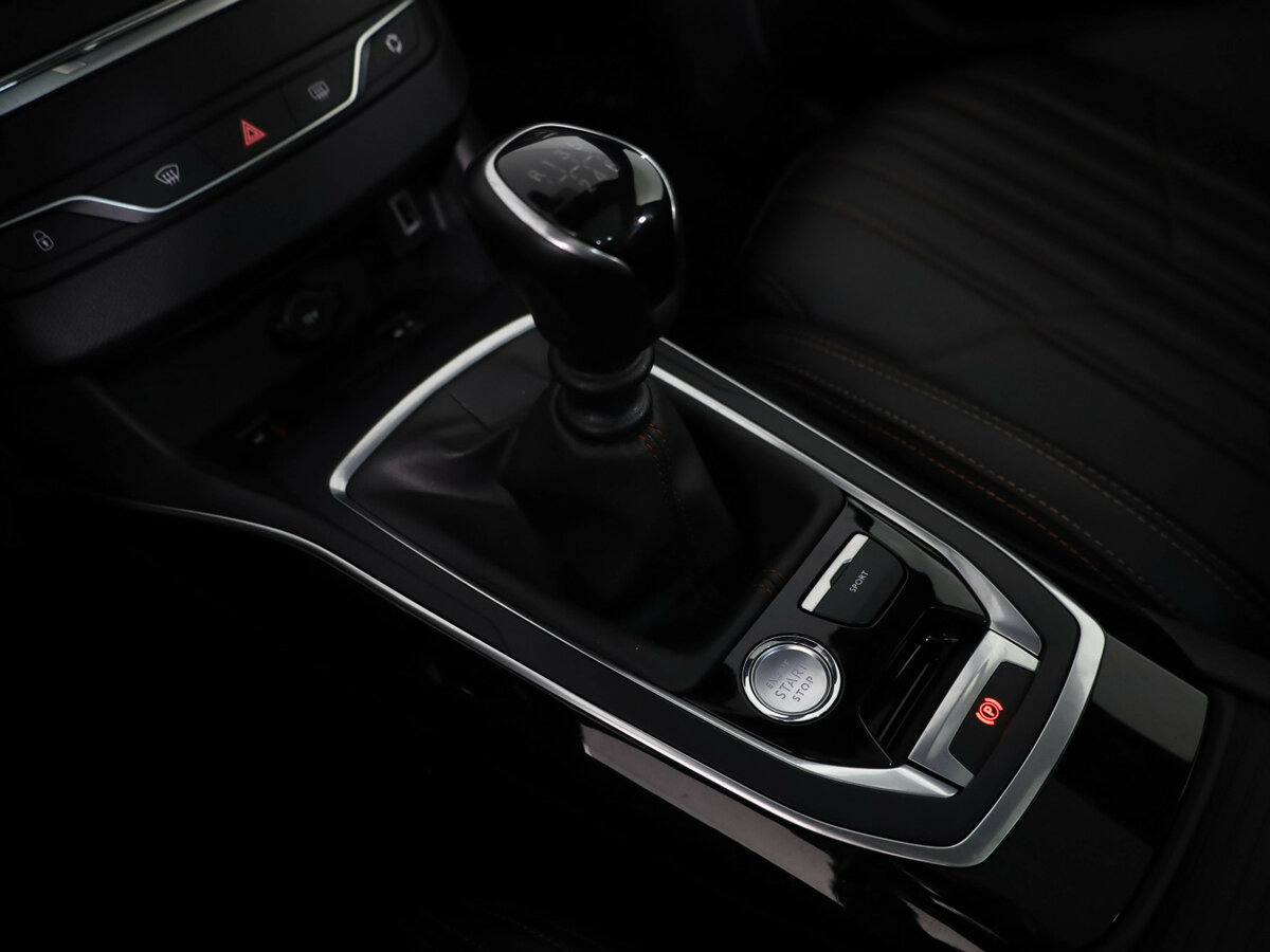 Peugeot 308 б/у, 2019, Механическая. Фото: #11