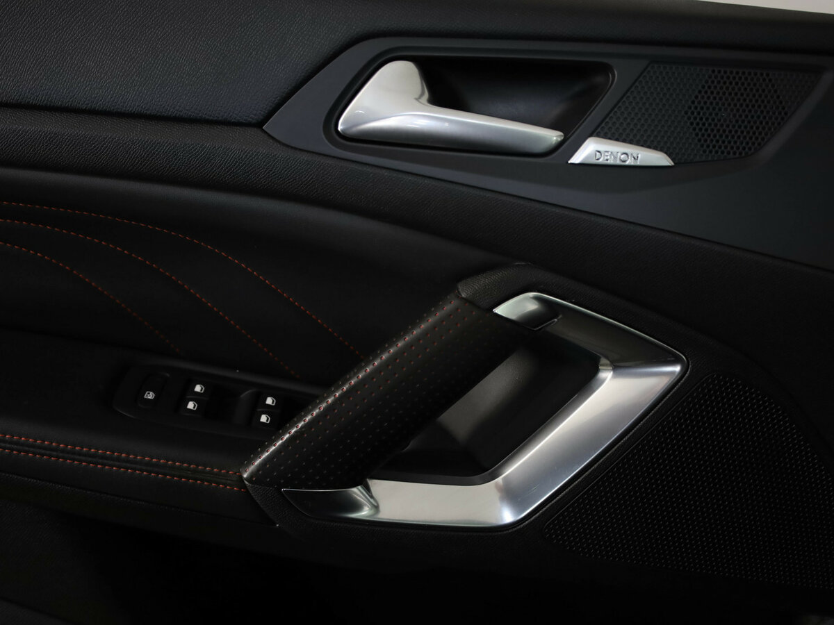 Peugeot 308 б/у, 2019, Механическая. Фото: #17