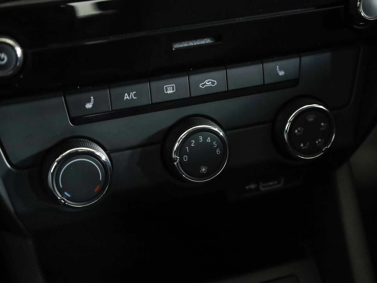 Skoda Octavia б/у, 2019, Механическая. Фото: #14