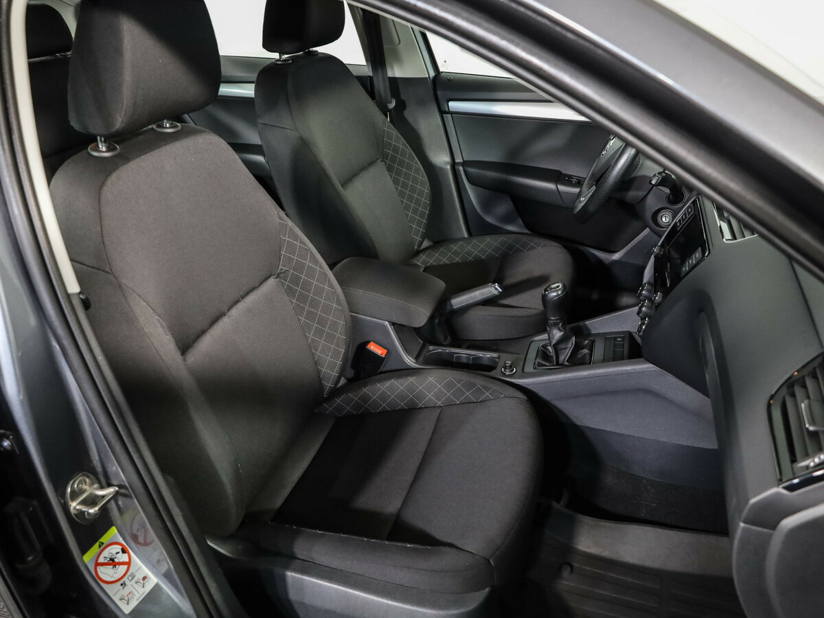Skoda Octavia б/у, 2019, Механическая. Фото: #20