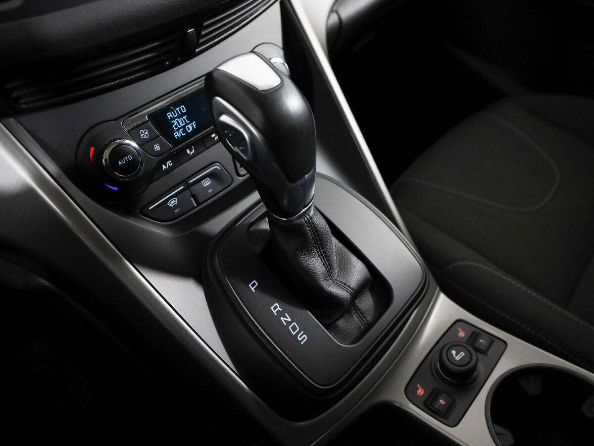 Ford Kuga б/у, 2016, Автоматическая. Фото: #7
