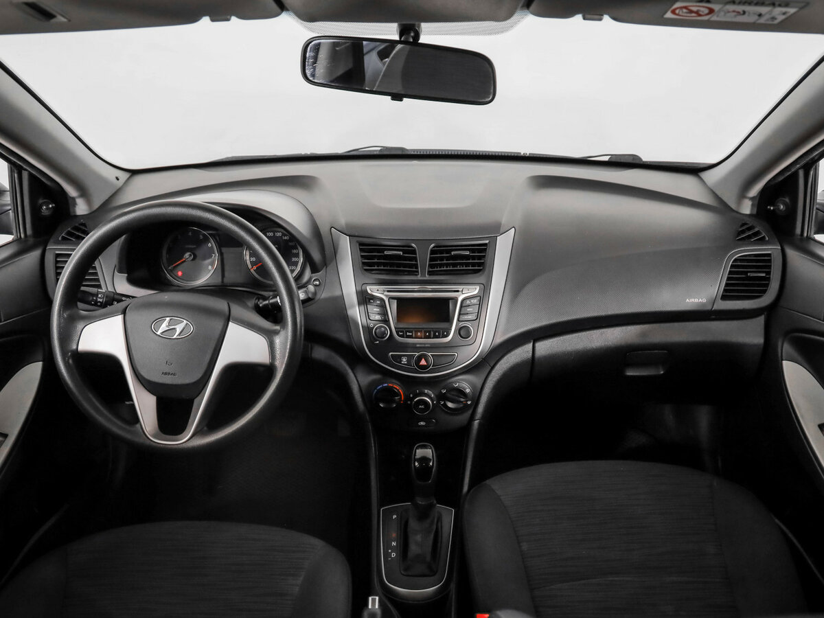 Hyundai Solaris б/у, 2016, Автоматическая. Фото: #9