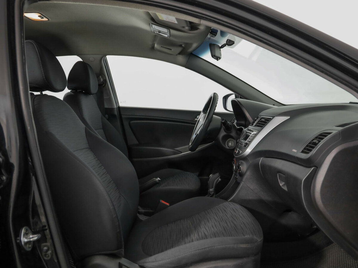 Hyundai Solaris б/у, 2016, Автоматическая. Фото: #16