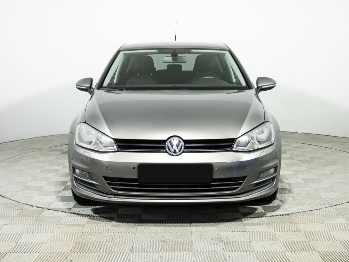 Volkswagen Golf б/у, 2013, Механическая. Фото: #1
