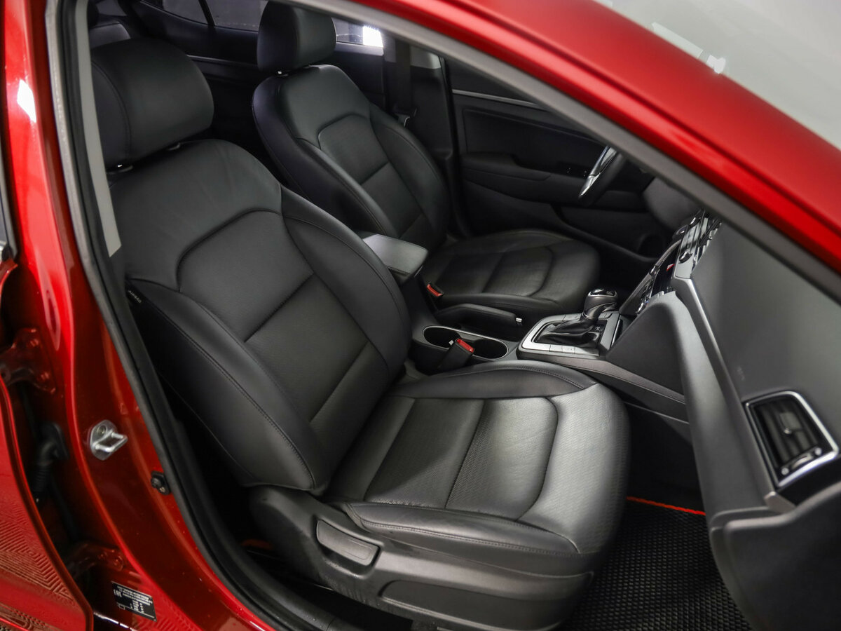 Hyundai Elantra б/у, 2016, Автоматическая. Фото: #17