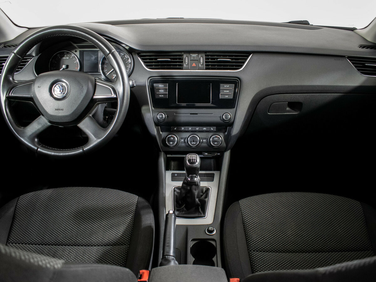 Skoda Octavia б/у, 2014, Механическая. Фото: #8