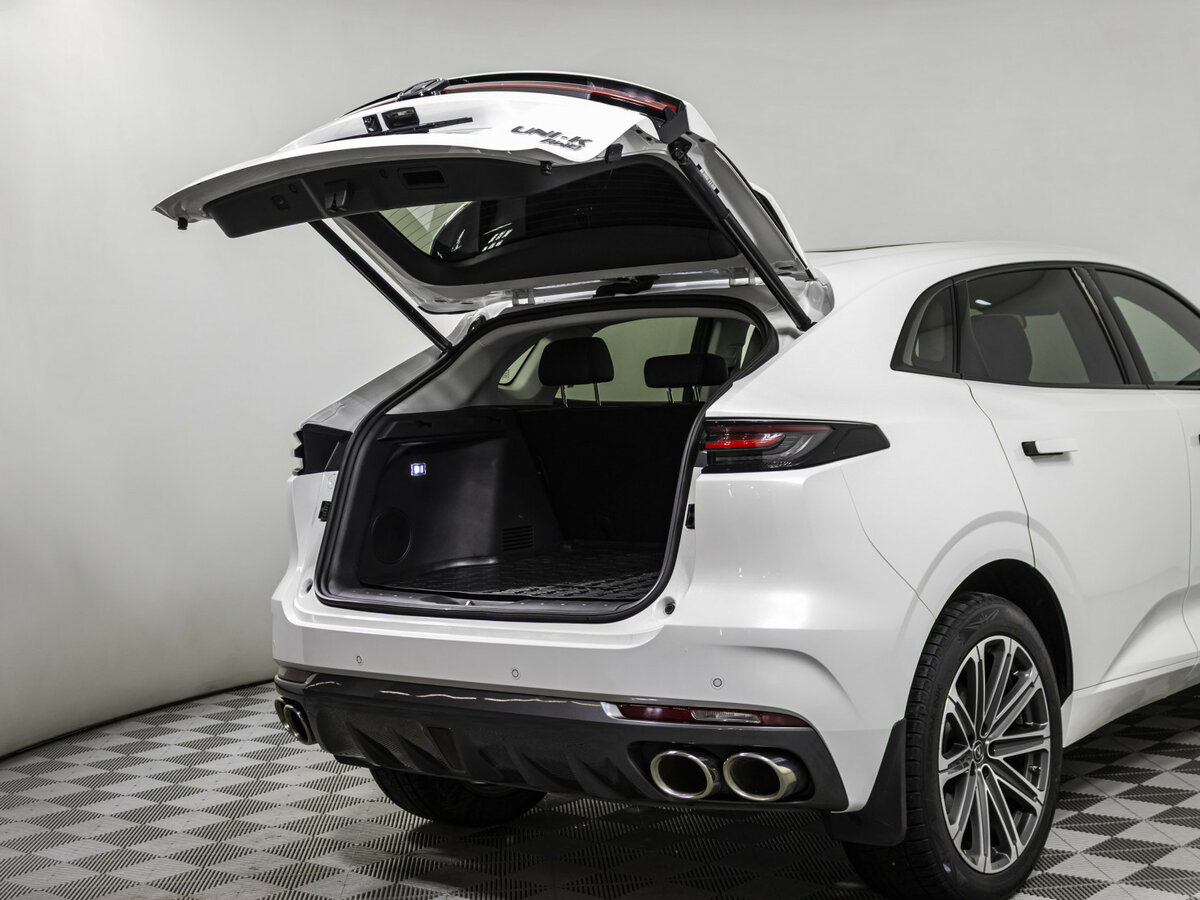 Changan UNI-K б/у, 2023, Автоматическая. Фото: #15