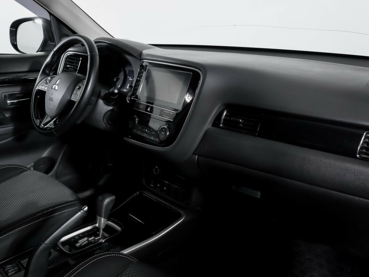 Mitsubishi Outlander б/у, 2019, Вариатор. Фото: #8