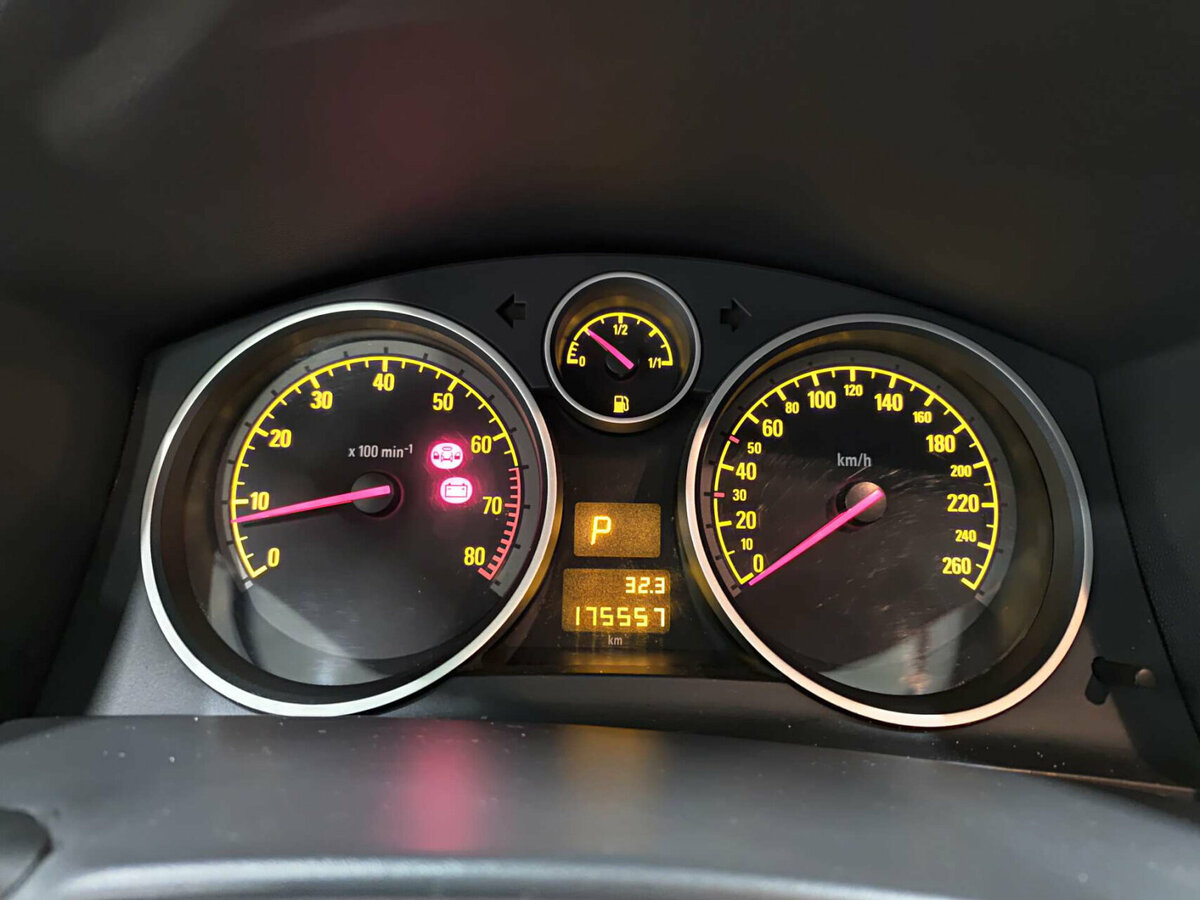 Опель Астра б/у, 2012, Автоматическая. Фото: #12