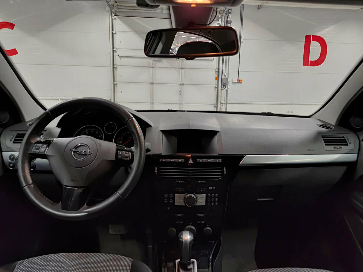 Опель Астра б/у, 2012, Автоматическая. Фото: #13