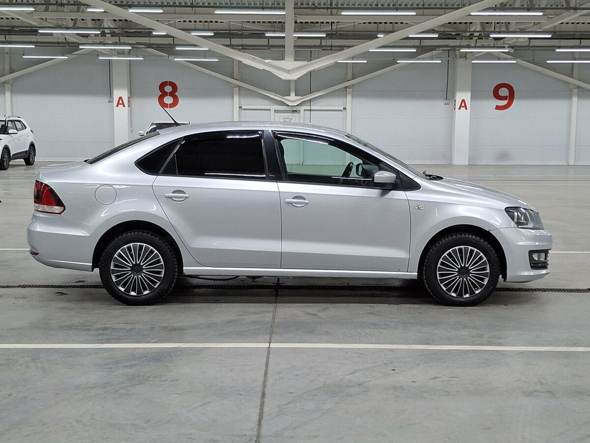 Фольксваген Поло б/у, 2015, Автоматическая. Фото: #3